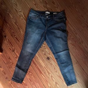 Jessica Simpson Kiss Me Skinny Jeans 16W